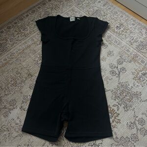 Wilfred Free Classic Black Short Sleeve Romper